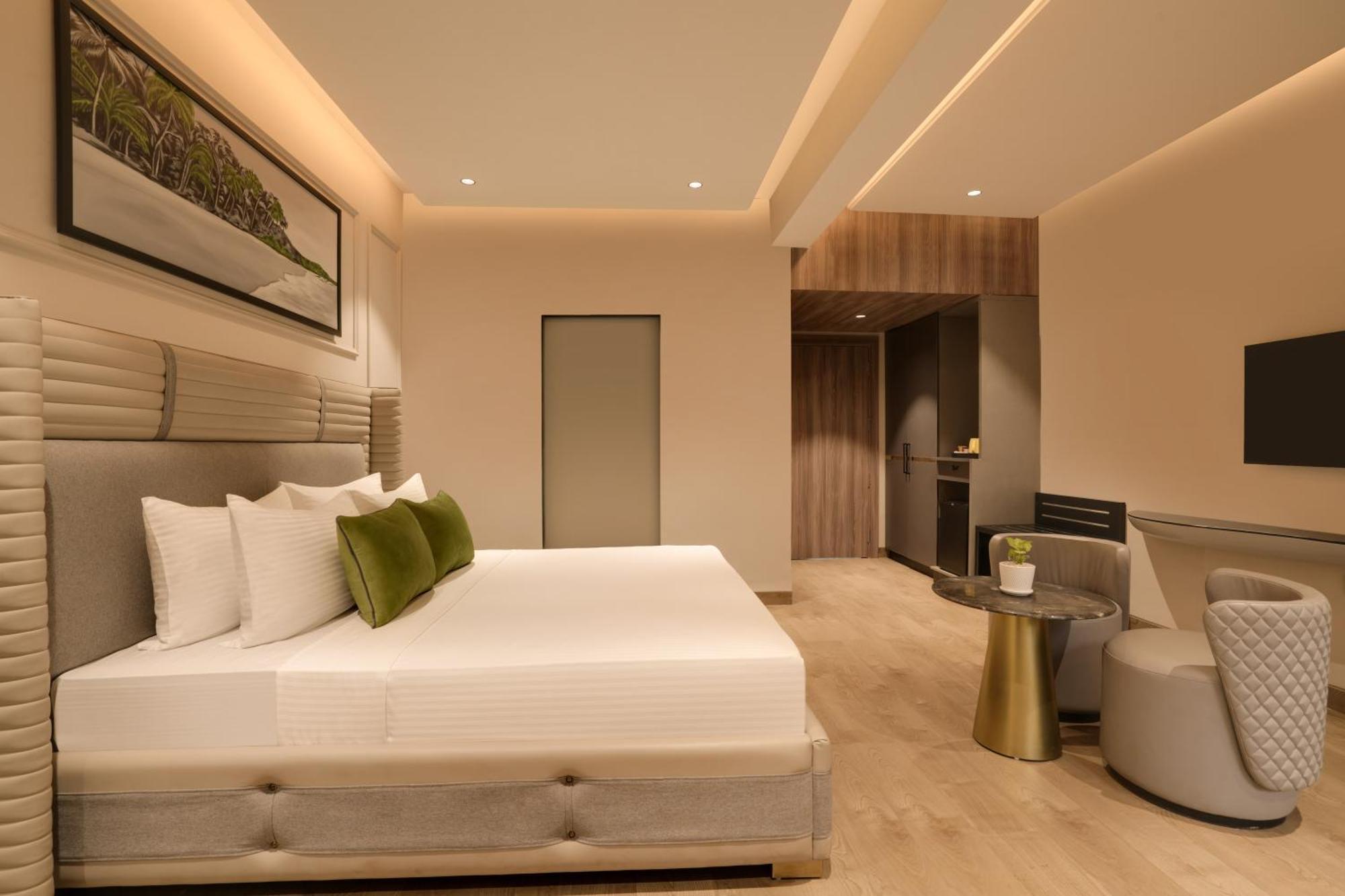 Lemon Tree Hotel, Anjuna, Goa Вагатор Экстерьер фото