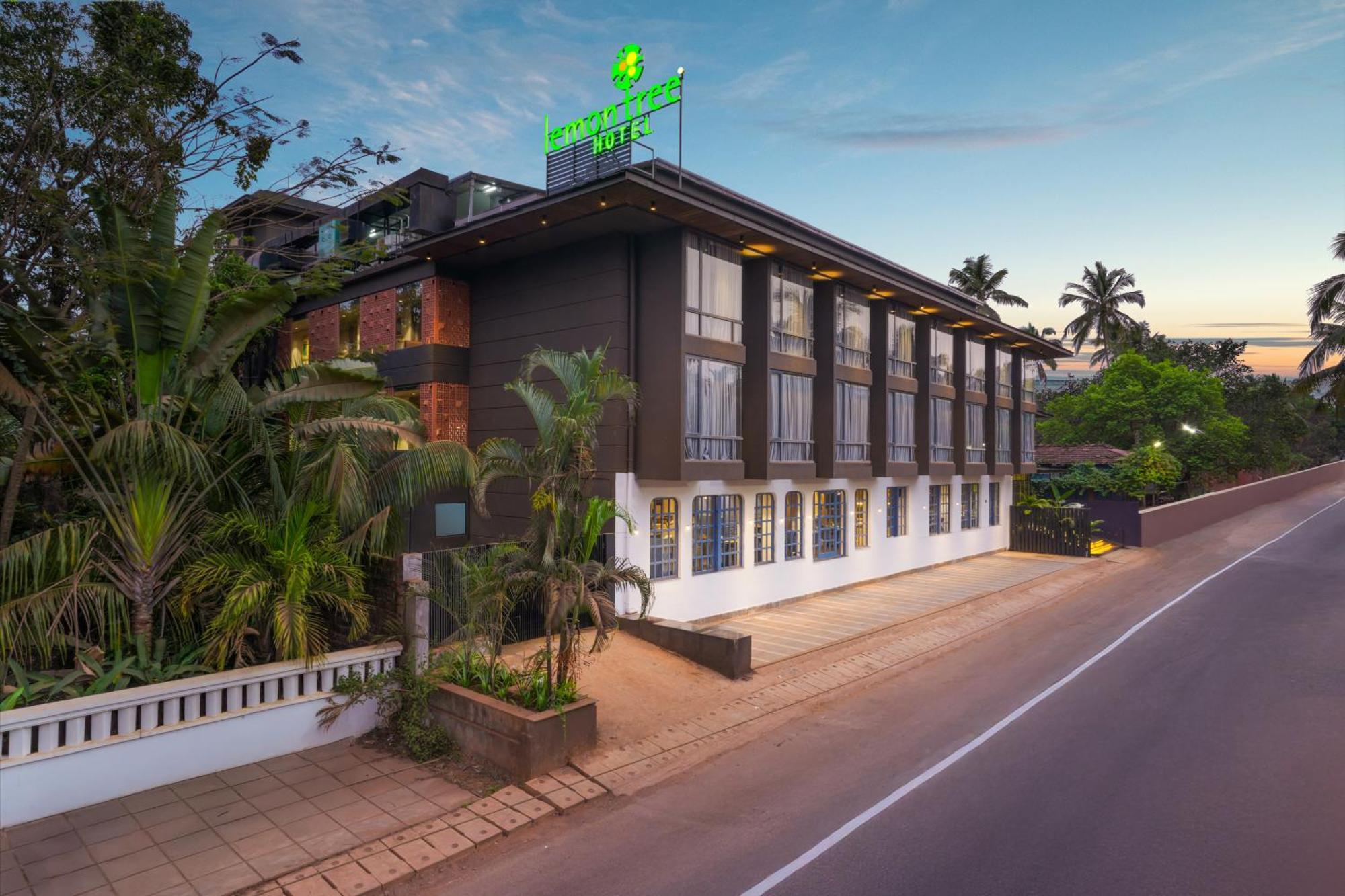 Lemon Tree Hotel, Anjuna, Goa Вагатор Экстерьер фото